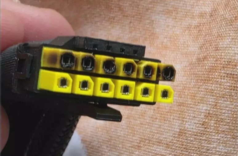 MSI RTX 5090 GAMING TRIO OC вышла из строя из-за перегоревшего разъёма 12V-2x6